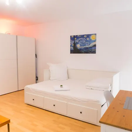 1-helles Mit Kochzeile -wlan,terrasse&kostenfrei Parken * Wiesbaden