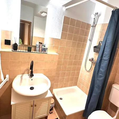 Apartmán 1-helles Mit Kochzeile -wlan,terrasse & Kostenfrei Parken Wiesbaden