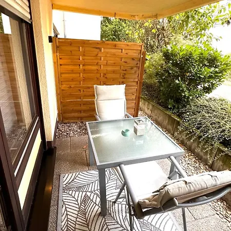 1-helles Mit Kochzeile -wlan,terrasse&kostenfrei Parken Apartment *